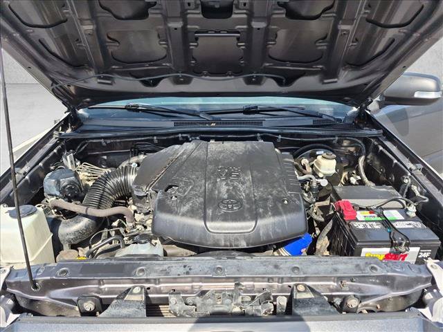 Used 2015 Toyota Tacoma PreRunner w/ TRD Sport Package RWD image 21