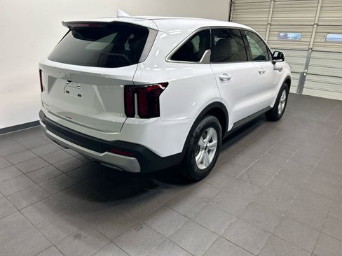 New 2026 Kia Sorento LX FWD image 3