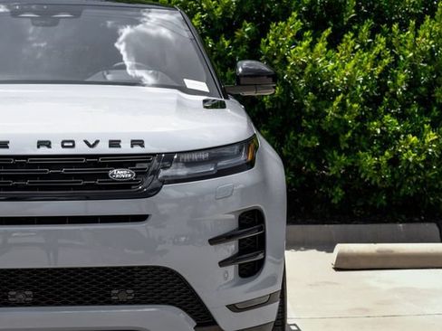 New 2026 Land Rover Range Rover Evoque Hoxton AWD/4WD image 57