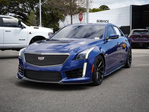 Used 2019 Cadillac CTS V w/ Carbon Fiber Package image 5