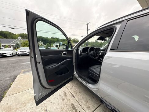 Used 2022 Kia Sorento SX AWD/4WD image 13