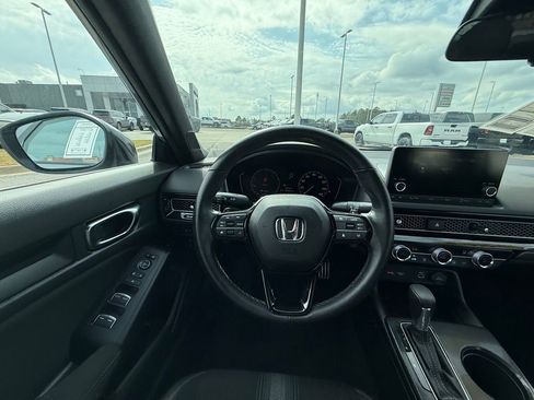 Used 2024 Honda Civic Sport image 14