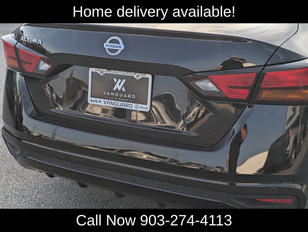 Used 2025 Nissan Altima 2.5 SV FWD image 8