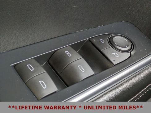 Used 2024 GMC Acadia Elevation w/ LPO, Roadside Safety Package image 26