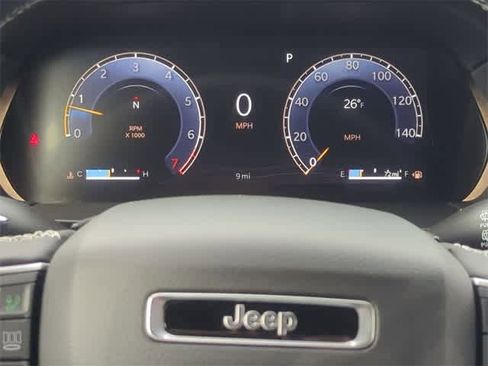 New 2025 Jeep Grand Cherokee Limited image 33