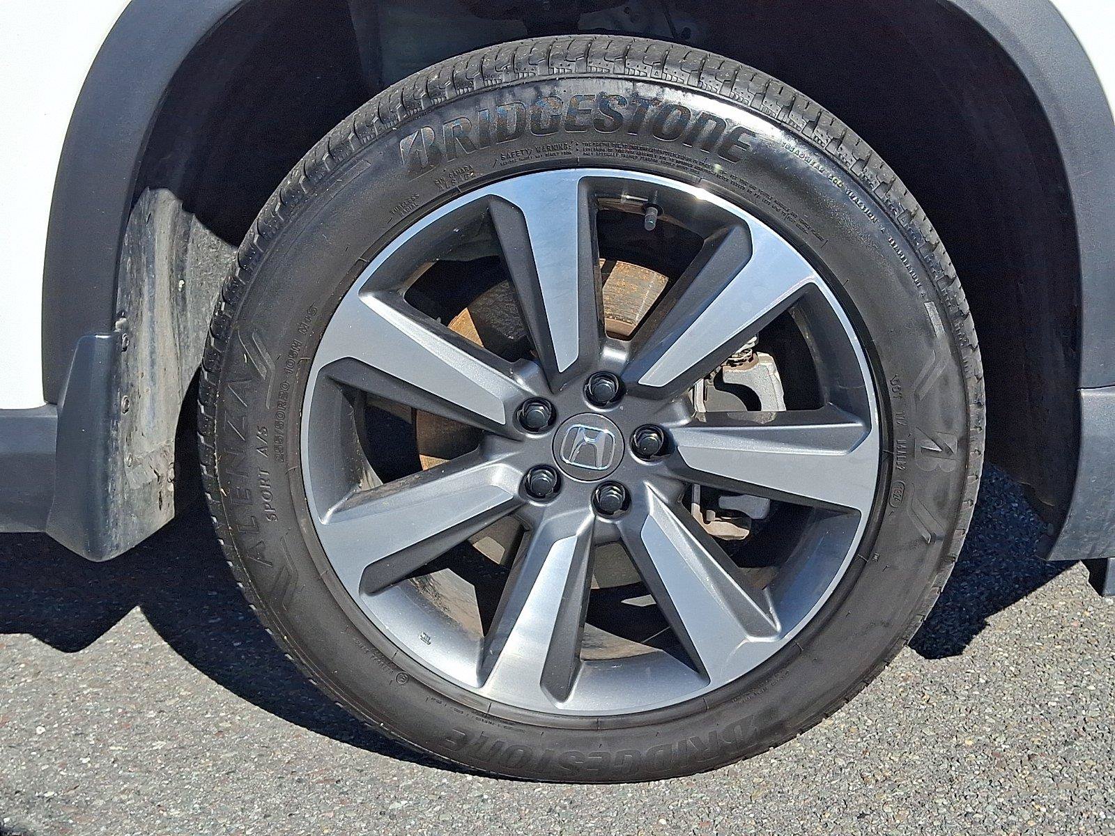 Used 2025 Honda Pilot Elite image 8