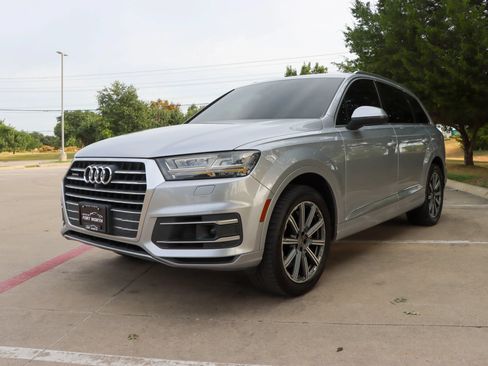 Used 2017 Audi Q7 3.0T Premium Plus w/ Premium Plus Package AWD/4WD image 3