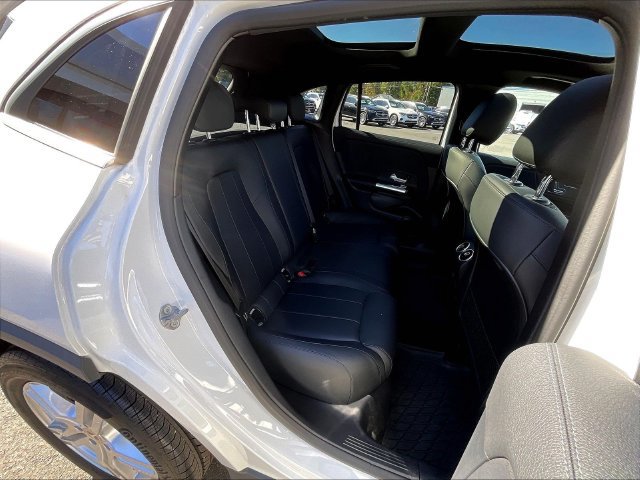 Certified 2023 Mercedes-Benz GLA 250 4MATIC image 27
