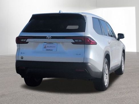 Certified 2026 Toyota Grand Highlander XLE image 5