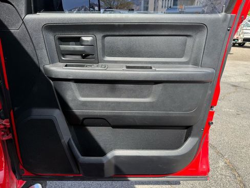 Used 2013 RAM 2500 Tradesman w/ Chrome Appearance Group image 17