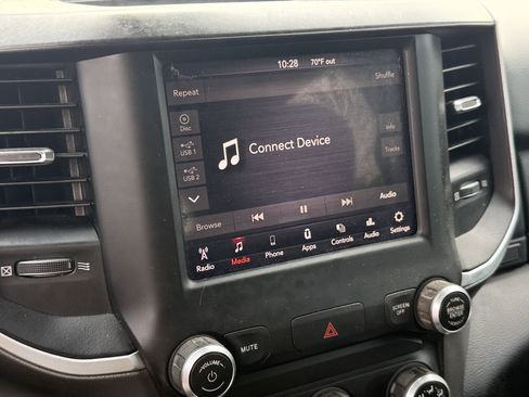 Used 2019 RAM 1500 Big Horn image 20