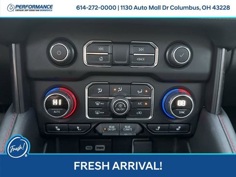 Used 2024 Chevrolet Suburban RST w/ Luxury Package image 22