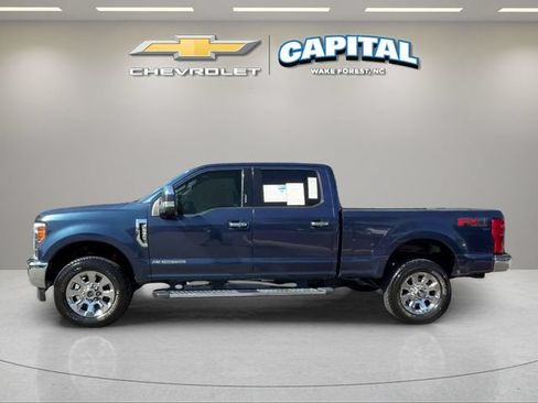 Used 2017 Ford F250 Lariat w/ Lariat Ultimate Package AWD/4WD image 2