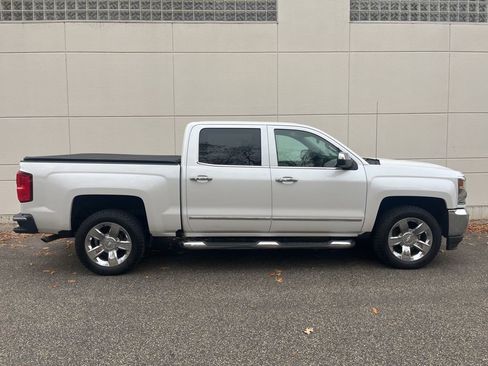 Used 2018 Chevrolet Silverado 1500 LTZ w/ Sport Package image 5