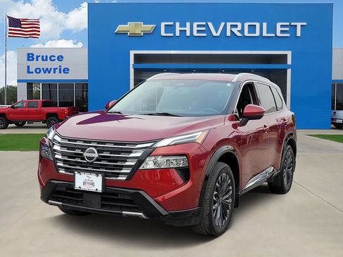Used 2024 Nissan Rogue Platinum w/ Platinum Premium Package FWD image 1