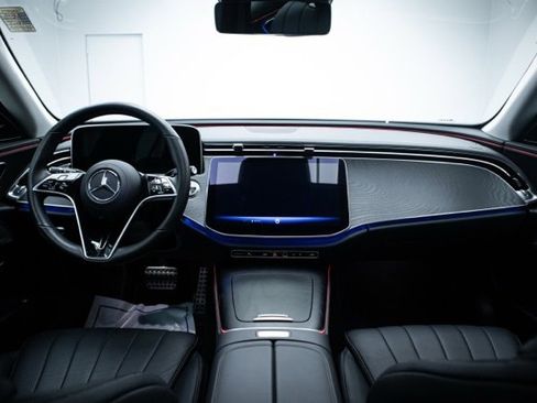 Used 2025 Mercedes-Benz E 450 4MATIC All-Terrain Wagon image 14