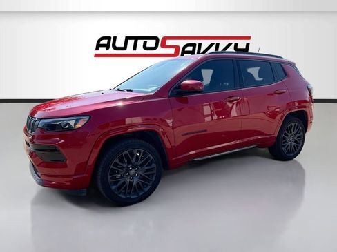 Used 2022 Jeep Compass Limited w/ (RED) Package AWD/4WD image 3