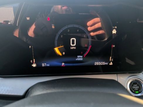 Certified 2025 Chevrolet Trax LT w/ Driver Confidence Package image 25