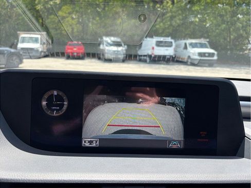Used 2019 Lexus ES 350 F Sport w/ Accessory Package 2 FWD image 32