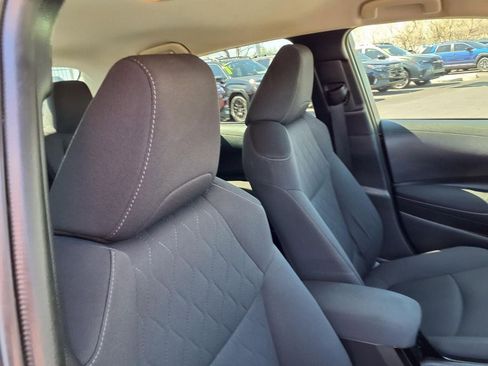 Used 2020 Toyota Corolla LE image 19