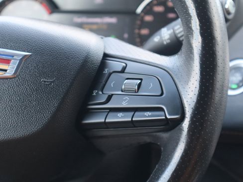 Used 2019 Cadillac XT4 Sport image 16