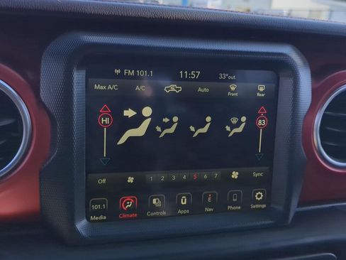 Used 2021 Jeep Gladiator Rubicon image 24