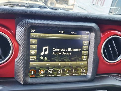 Used 2021 Jeep Wrangler Unlimited Rubicon w/ Xtreme Recon 35" Tire Package image 28