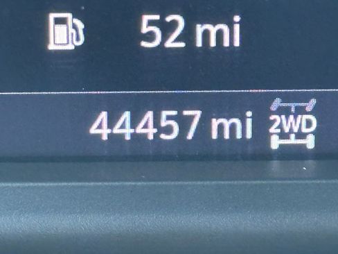 Used 2021 Chevrolet Silverado 1500 LT Trail Boss w/ Bed Protection Package image 33