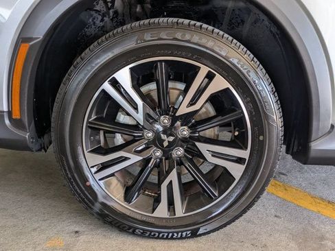 Used 2025 Mitsubishi Eclipse Cross AWD image 31