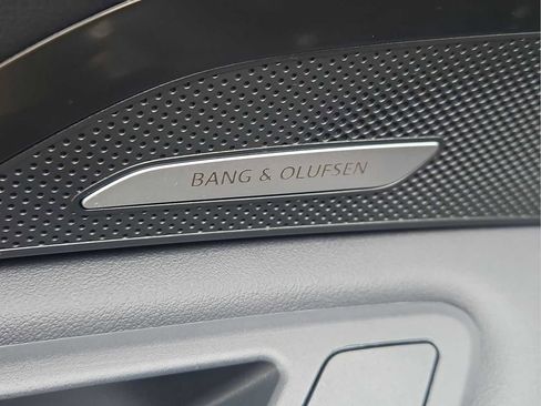 Certified 2025 Audi Q5 Premium Plus w/ Premium Plus AWD/4WD image 15