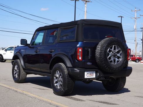 Used 2021 Ford Bronco Badlands image 5