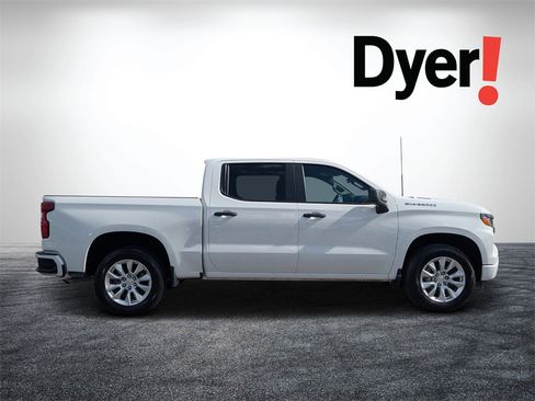 Certified 2025 Chevrolet Silverado 1500 Custom image 2
