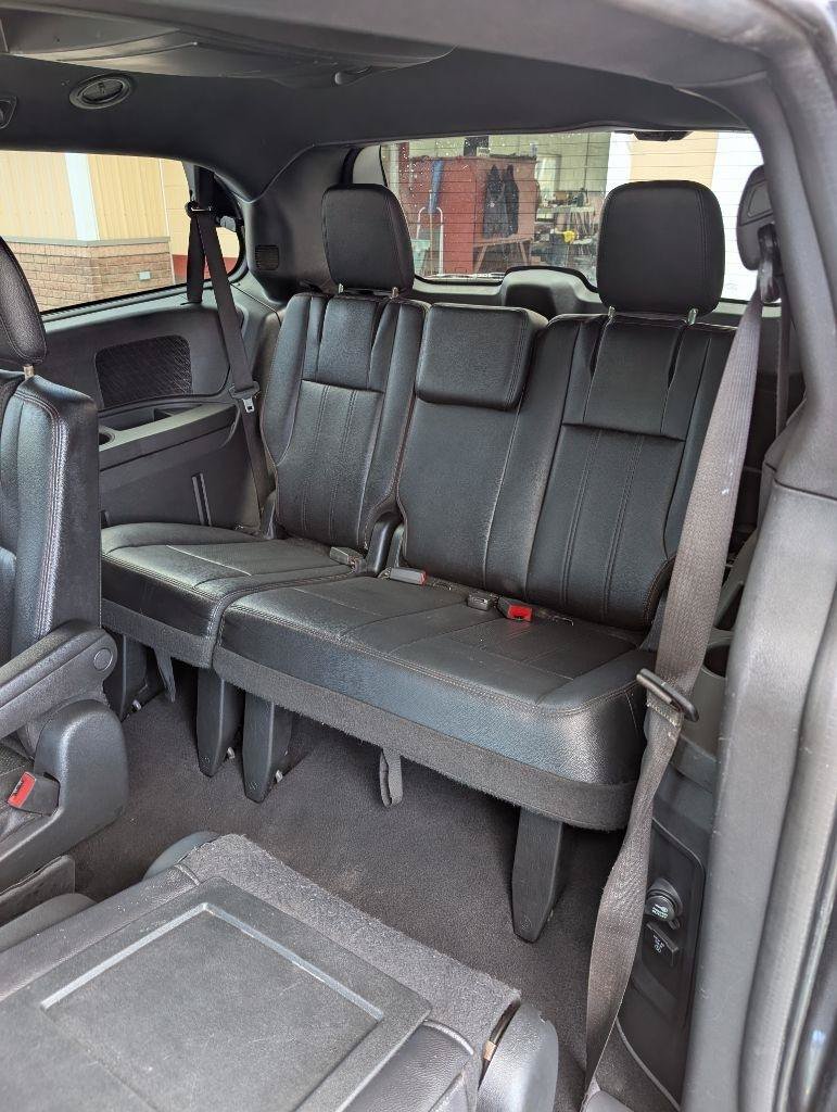 Used 2019 Dodge Grand Caravan GT FWD image 14