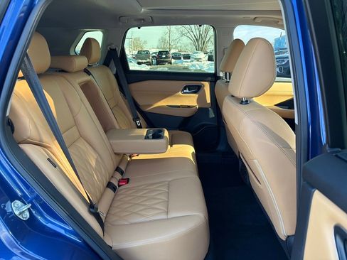 Used 2023 Nissan Rogue Platinum w/ Platinum Premium Package image 45