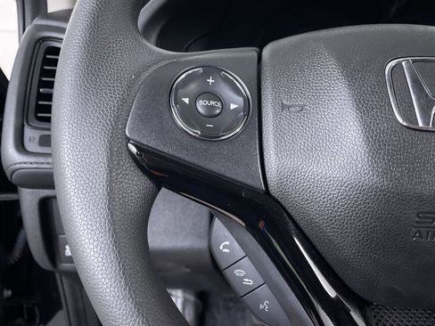 Used 2021 Honda HR-V LX image 23