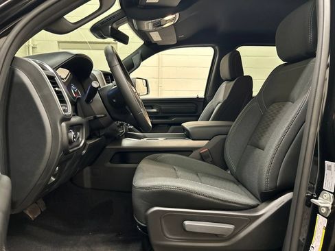 New 2026 RAM 1500 Express AWD/4WD image 7