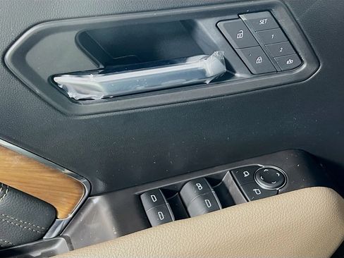 New 2026 GMC Canyon Denali image 15