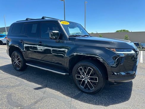 Used 2024 Lexus GX 550 w/ Accessory Package (Z1) AWD/4WD image 15