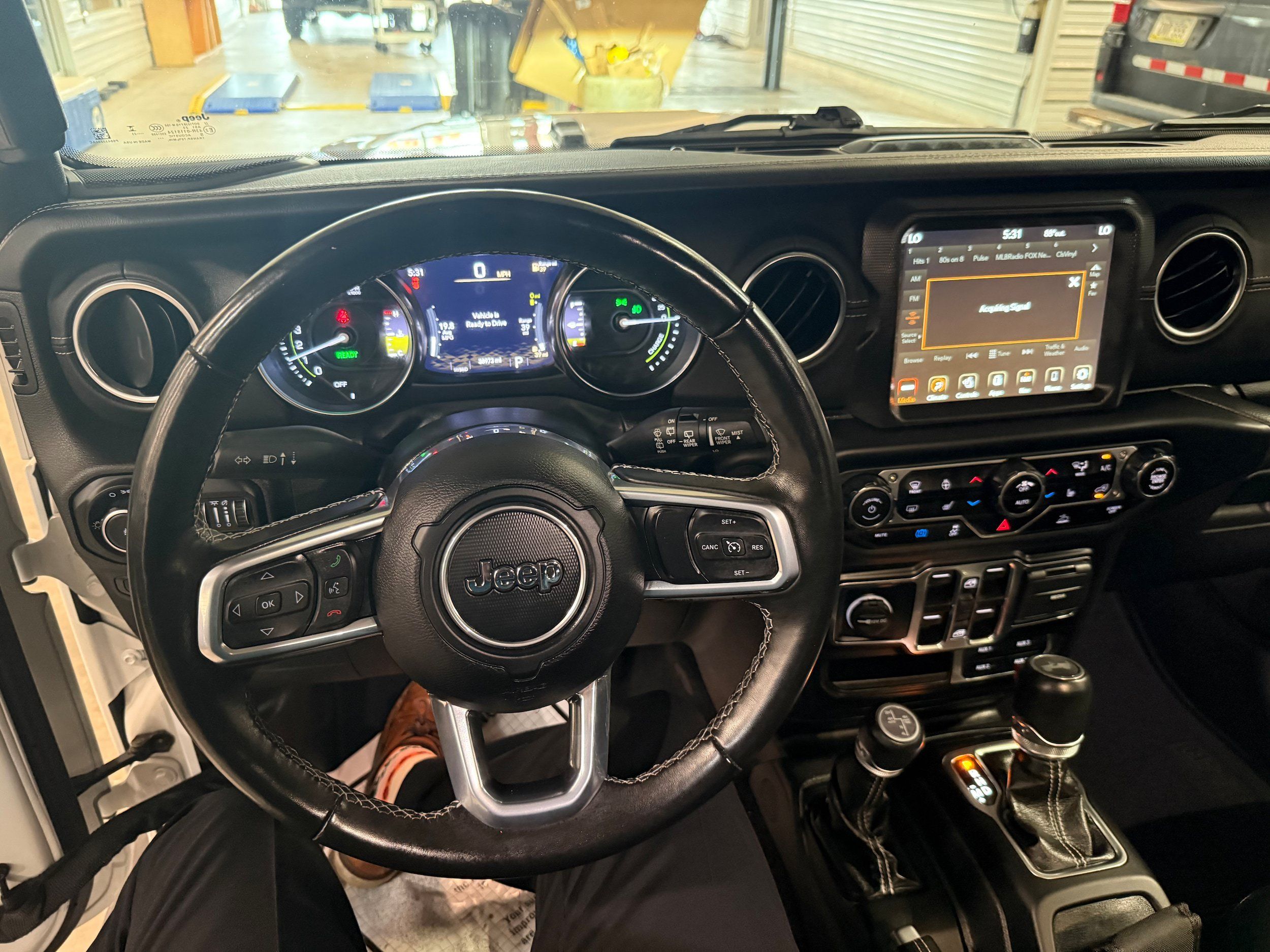 Used 2022 Jeep Wrangler Unlimited Sahara w/ Cold Weather Group AWD/4WD image 46