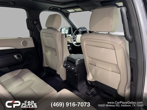 Used 2020 Land Rover Discovery Landmark AWD/4WD image 24