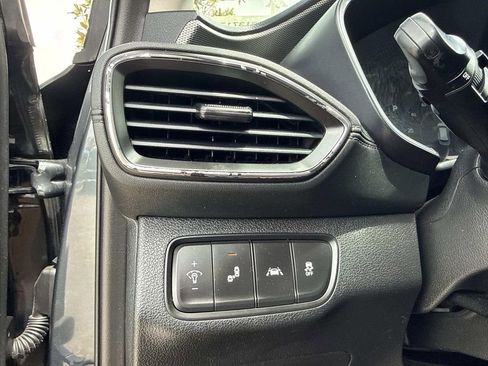 Used 2020 Hyundai Santa Fe SEL FWD image 32