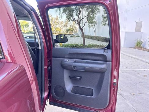 Used 2013 Chevrolet Silverado 1500 LT RWD image 12
