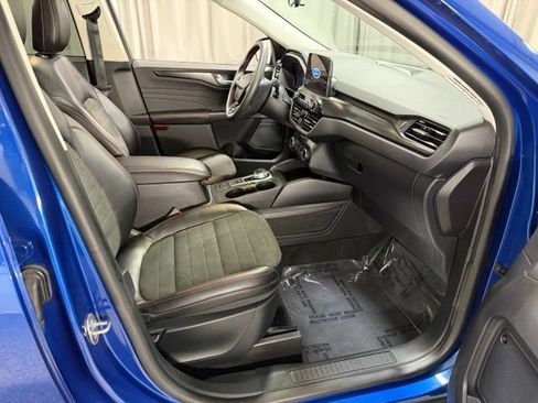 Used 2022 Ford Escape SEL w/ SEL Stealth AWD Package image 7