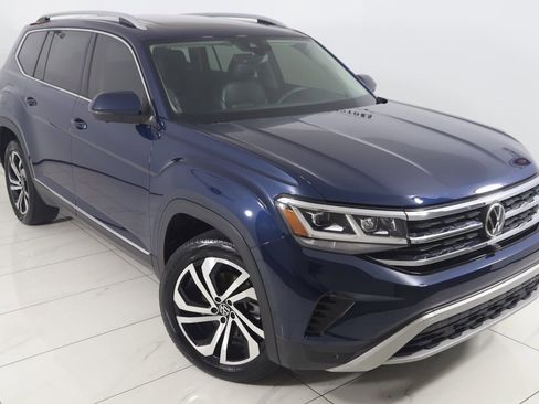 Used 2021 Volkswagen Atlas SEL Premium image 19