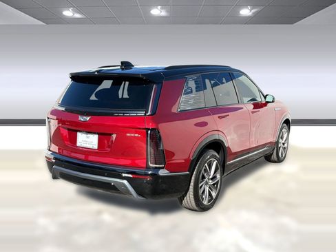 New 2026 Cadillac Vistiq Luxury AWD/4WD image 9