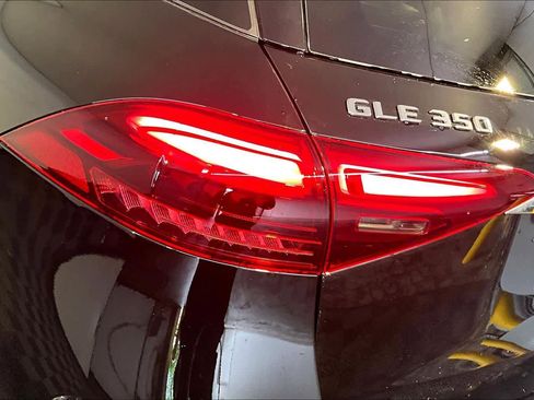 New 2026 Mercedes-Benz GLE 350 4MATIC image 5