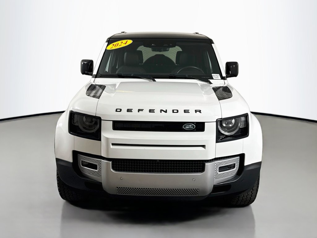 Used 2024 Land Rover Defender 110 S AWD/4WD image 2