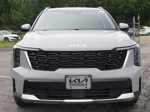 Used 2025 Kia Sorento S AWD/4WD image 11