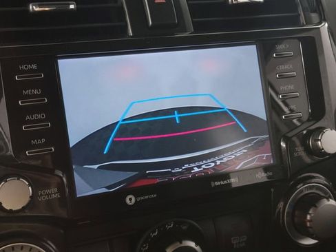 Used 2024 Toyota 4Runner TRD Off-Road Premium image 18