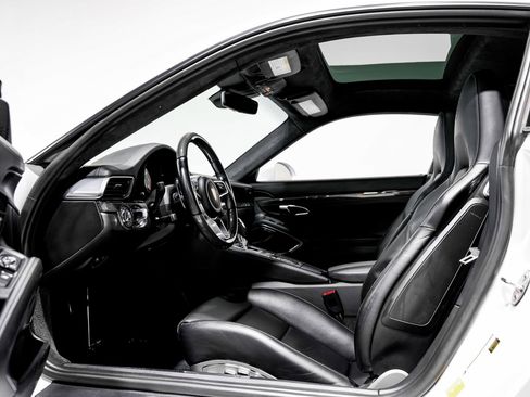 Used 2018 Porsche 911 Turbo S AWD/4WD image 21